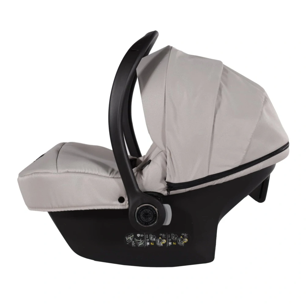 Autosedačka AVIONAUT Cosmo 0-13 kg černa